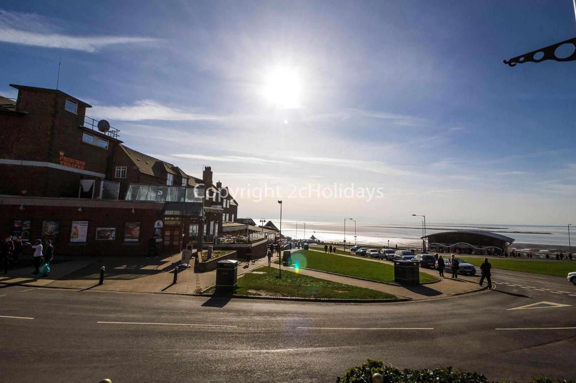 6 Berth Caravan By The Beach In Hunstanton In Norfolk, Pets Welcome Ref 13009L Exterior photo